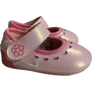 Baby Nike Mary Jane Style Pink Shoes Size 2 C